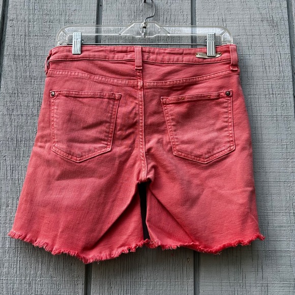 Pilcro and the Letterpress Coral Pink Denim Frayed Hem Bermuda Shorts Size 26 - Picture 7 of 11
